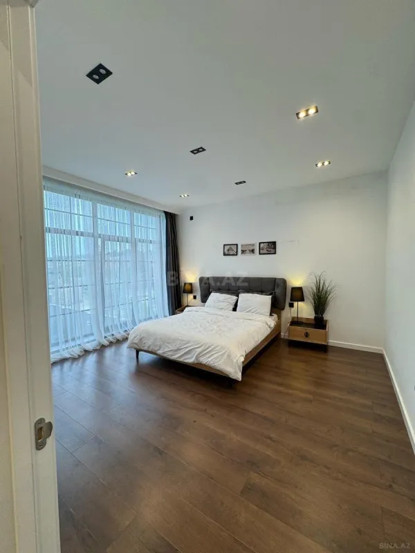 Kirayə verilir 5 otaqlı həyət evi 380 m²