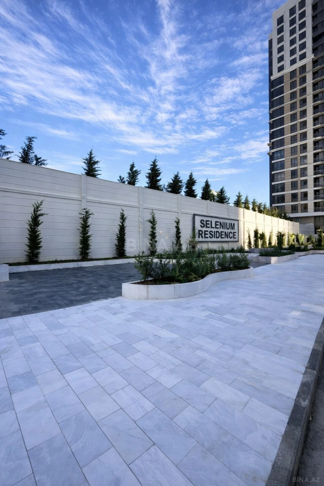 Satılır 4 otaqlı mənzil 209 m²