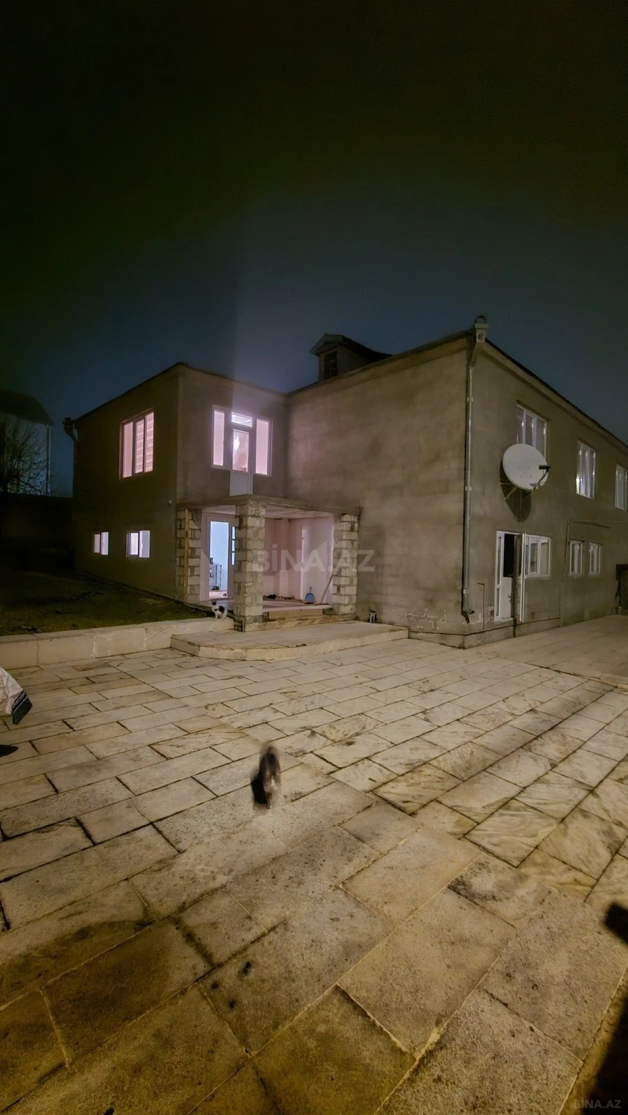 Satılır 5 otaqlı həyət evi 292 m²