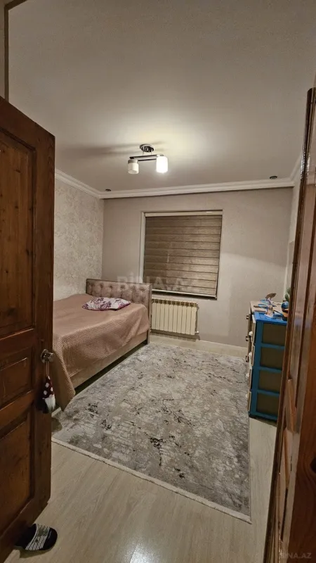 Satılır 5 otaqlı həyət evi 292 m²