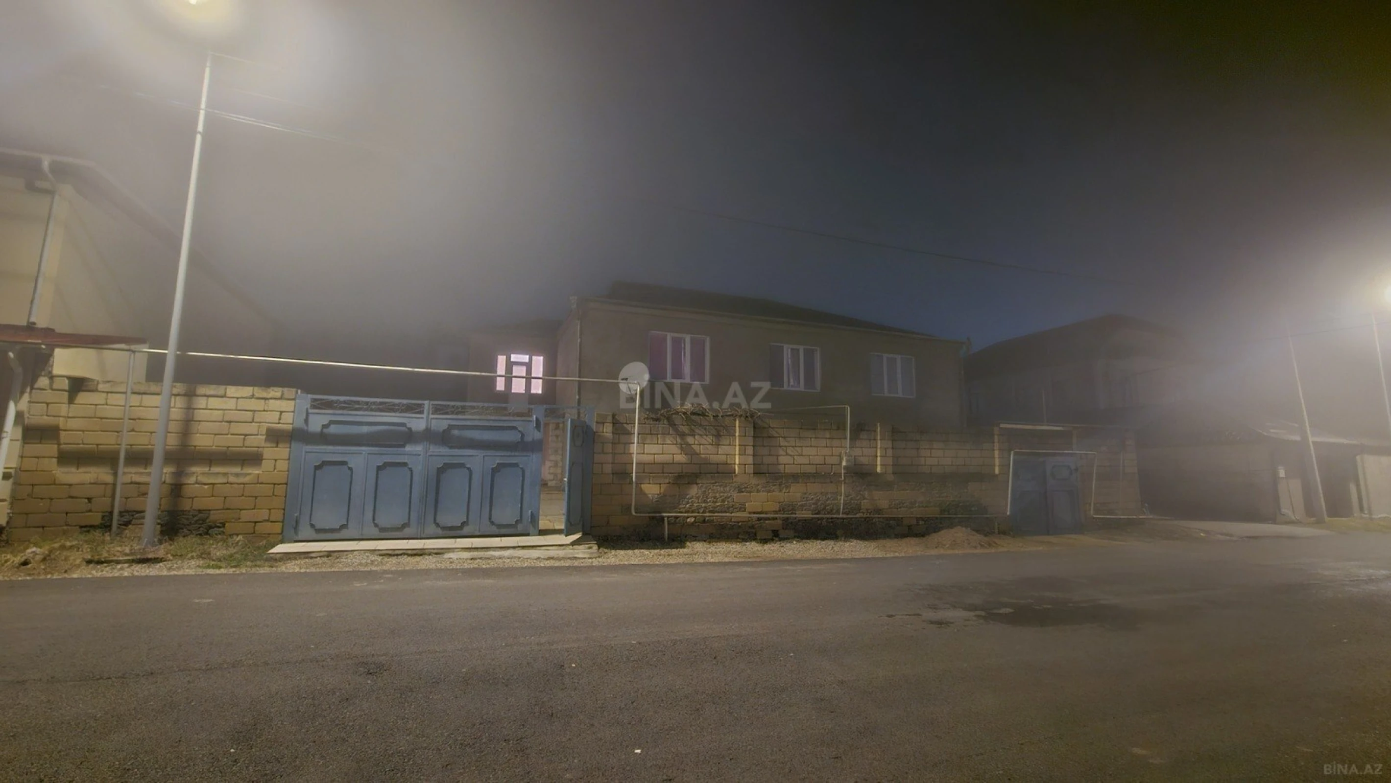 Satılır 5 otaqlı həyət evi 292 m²