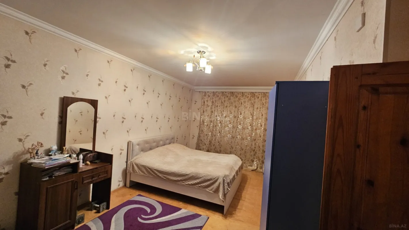 Satılır 5 otaqlı həyət evi 292 m²