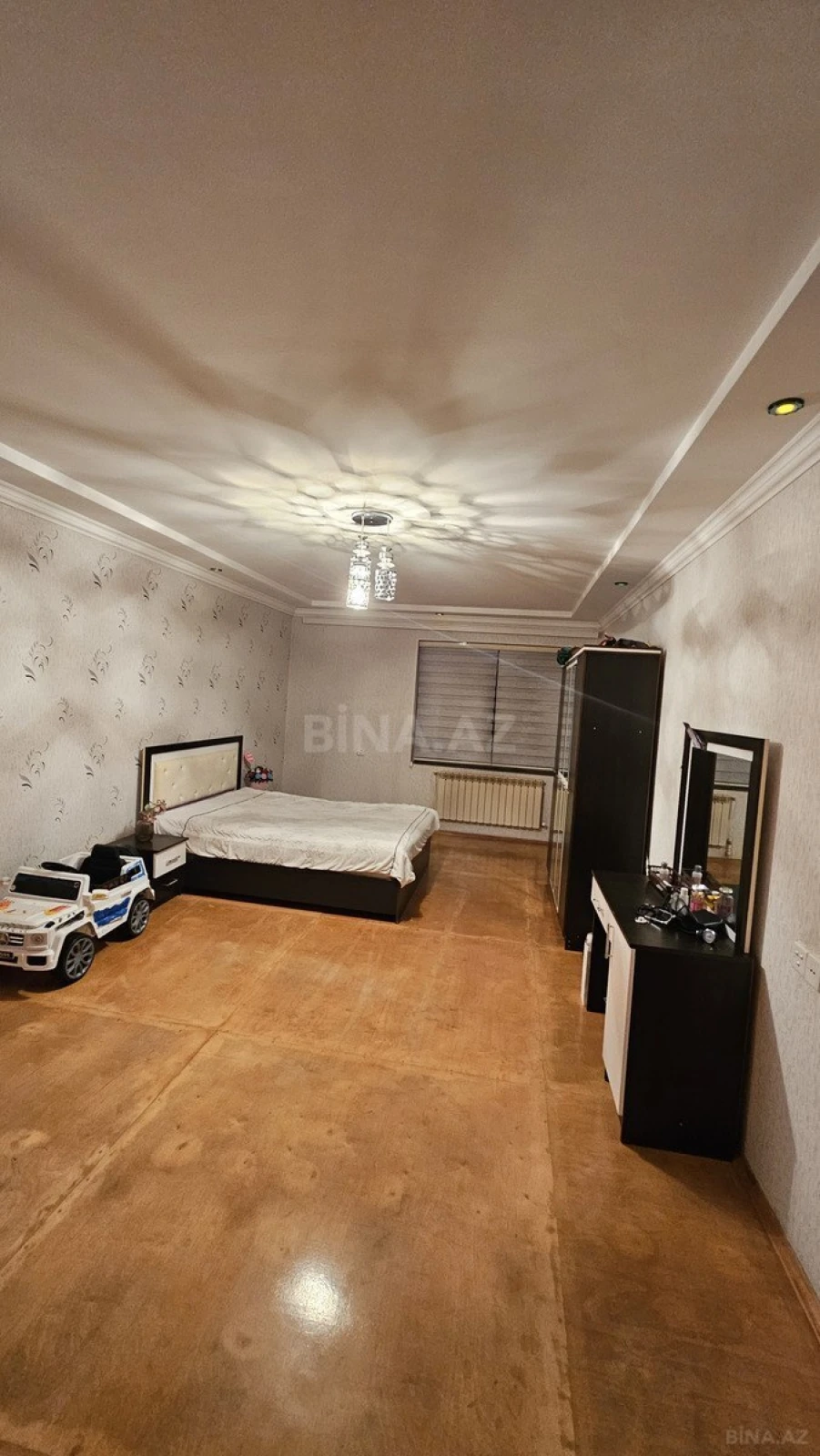 Satılır 5 otaqlı həyət evi 292 m²
