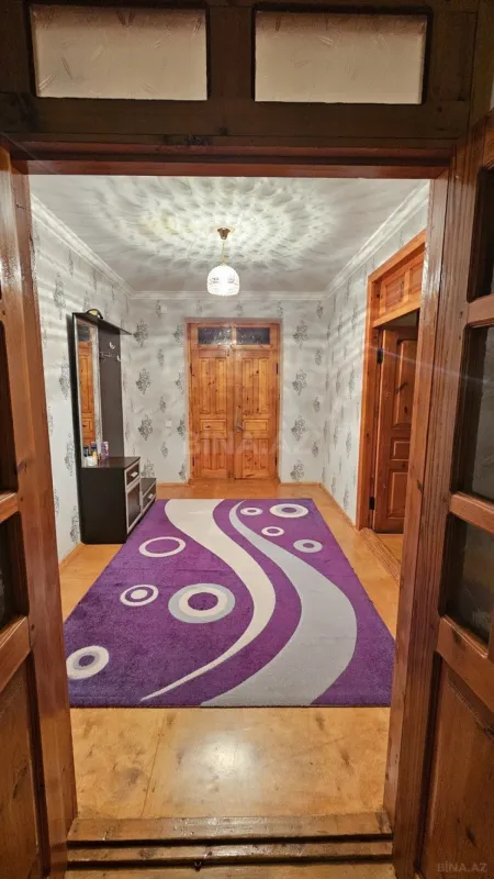 Satılır 5 otaqlı həyət evi 292 m²