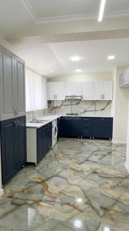 Kirayə verilir 3 otaqlı mənzil 120 m²