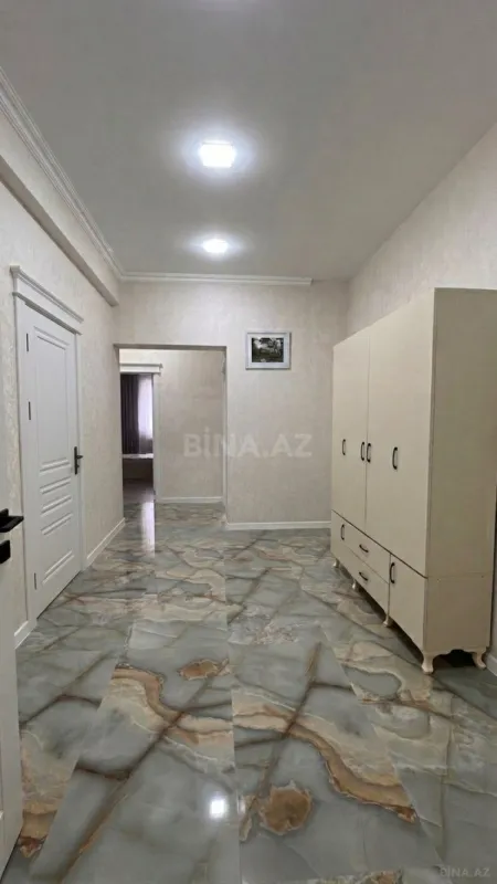 Kirayə verilir 3 otaqlı mənzil 120 m²