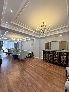 Satılır 4 otaqlı mənzil 164 m²