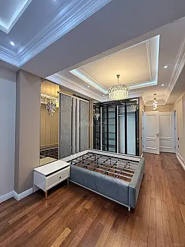 Satılır 4 otaqlı mənzil 164 m²