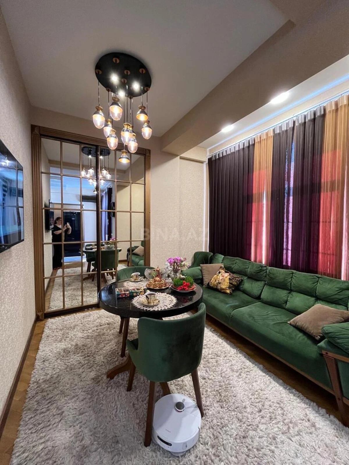 Kirayə verilir 4 otaqlı mənzil 180 m²