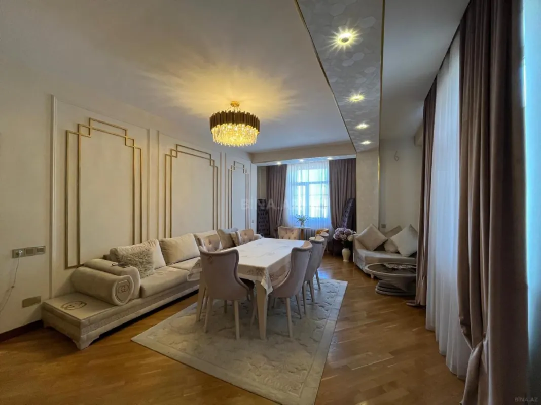 Kirayə verilir 4 otaqlı mənzil 180 m²