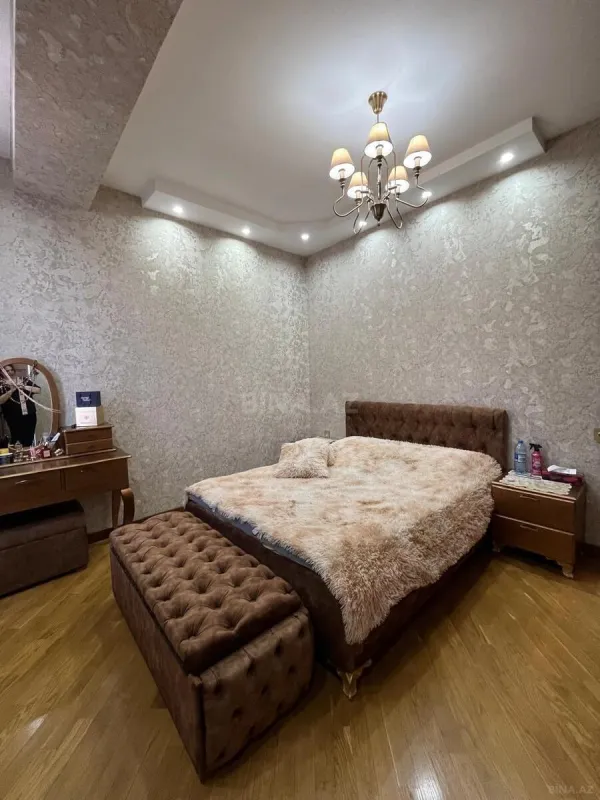 Kirayə verilir 4 otaqlı mənzil 180 m²