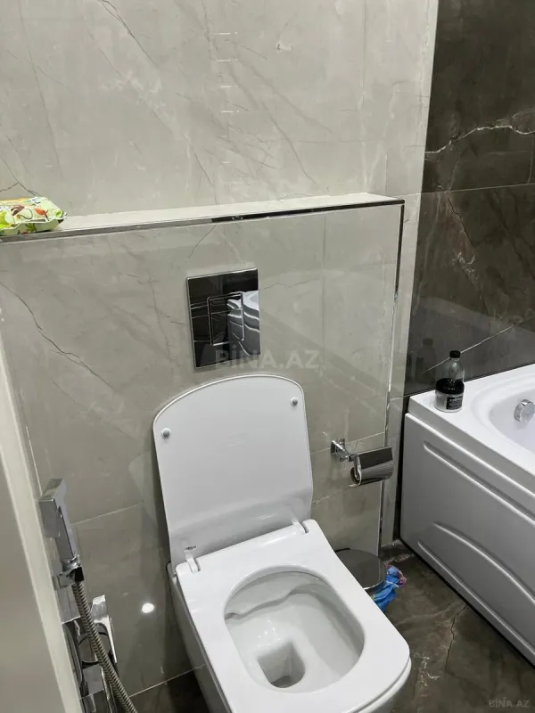 Kirayə verilir 3 otaqlı mənzil 163 m²