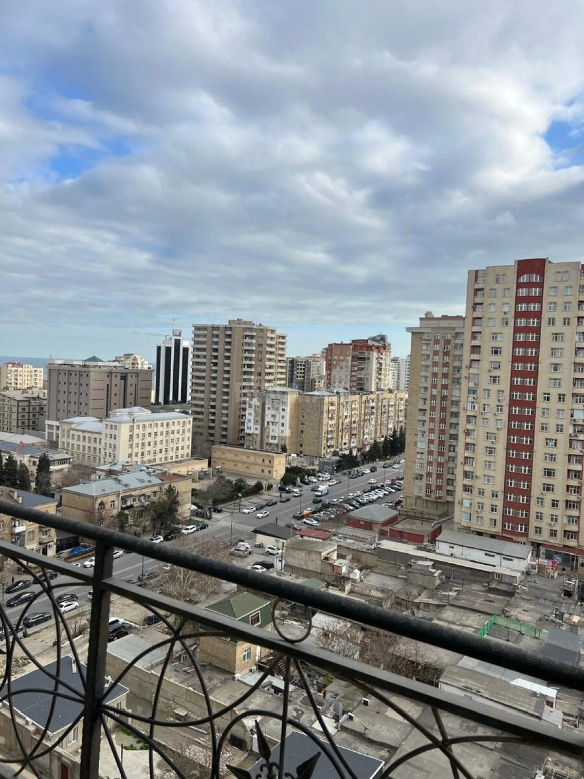 Kirayə verilir 3 otaqlı mənzil 163 m²
