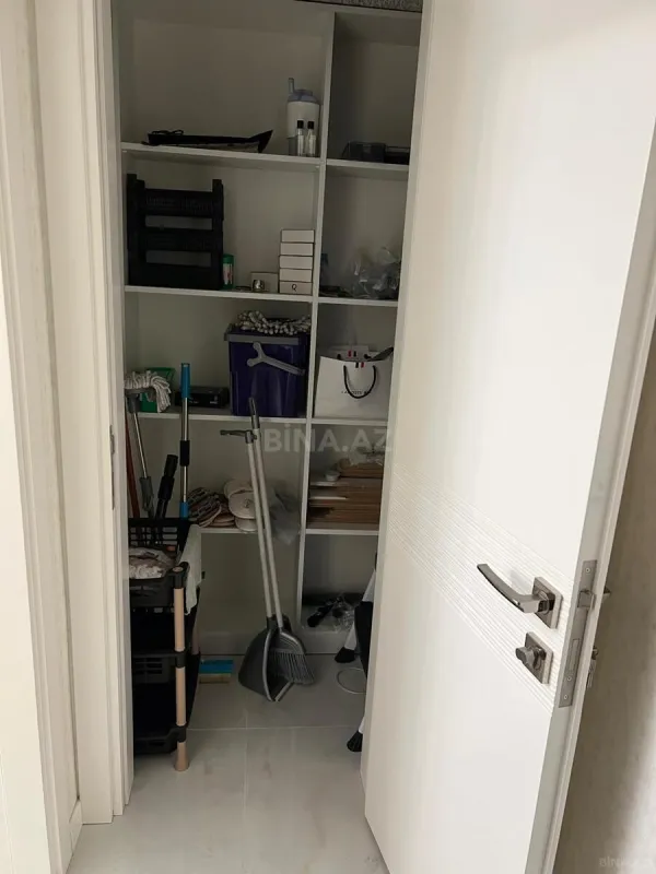 Kirayə verilir 3 otaqlı mənzil 163 m²