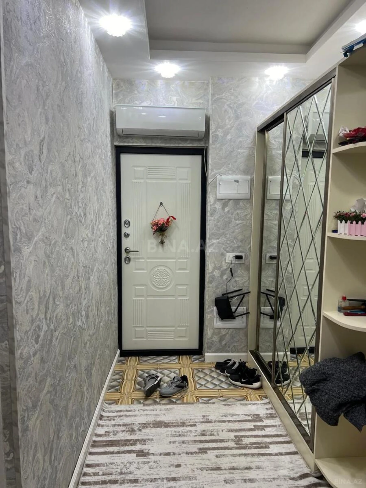 Satılır 3 otaqlı mənzil 70 m²