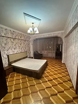 Satılır 3 otaqlı mənzil 90 m²