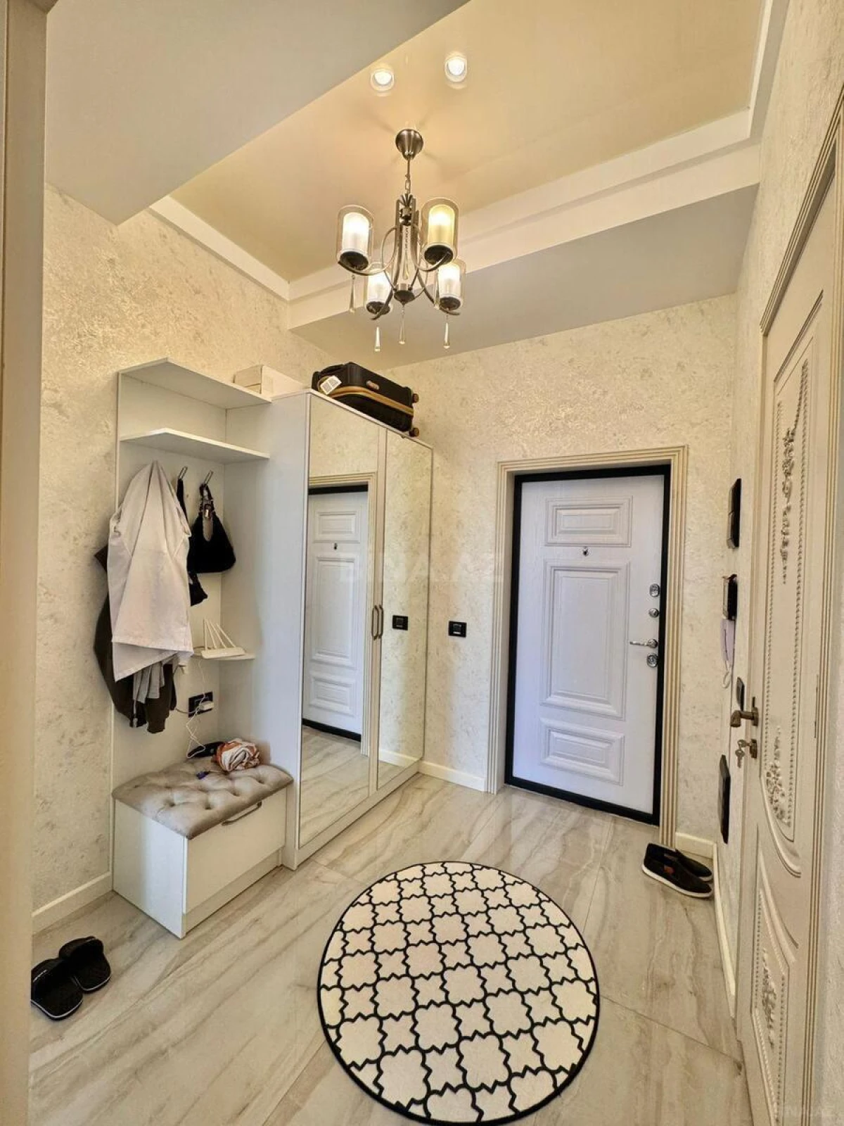 Kirayə verilir 2 otaqlı mənzil 65 m²