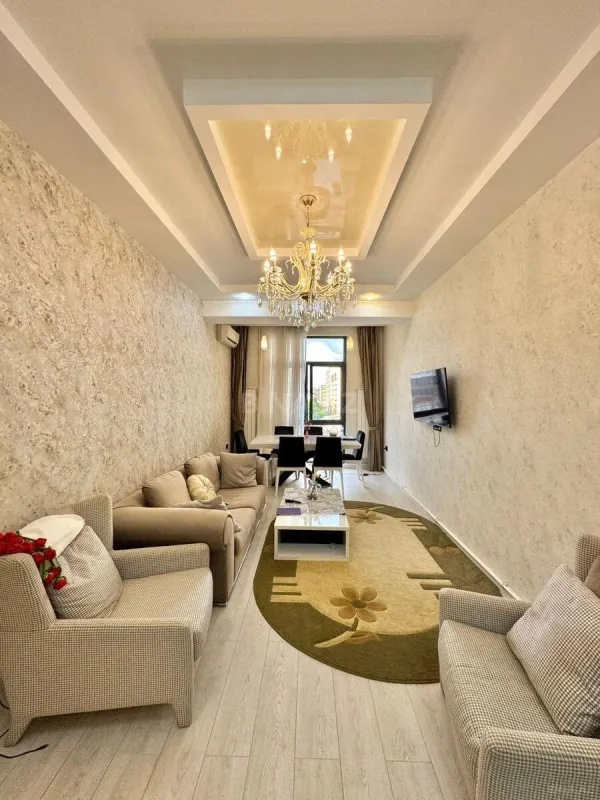 Kirayə verilir 2 otaqlı mənzil 65 m²