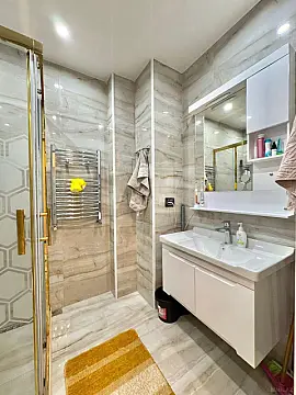 Kirayə verilir 2 otaqlı mənzil 65 m²