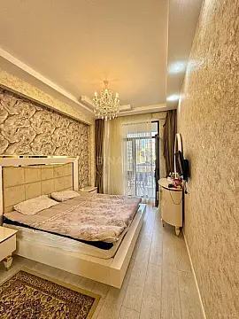 Kirayə verilir 2 otaqlı mənzil 65 m²
