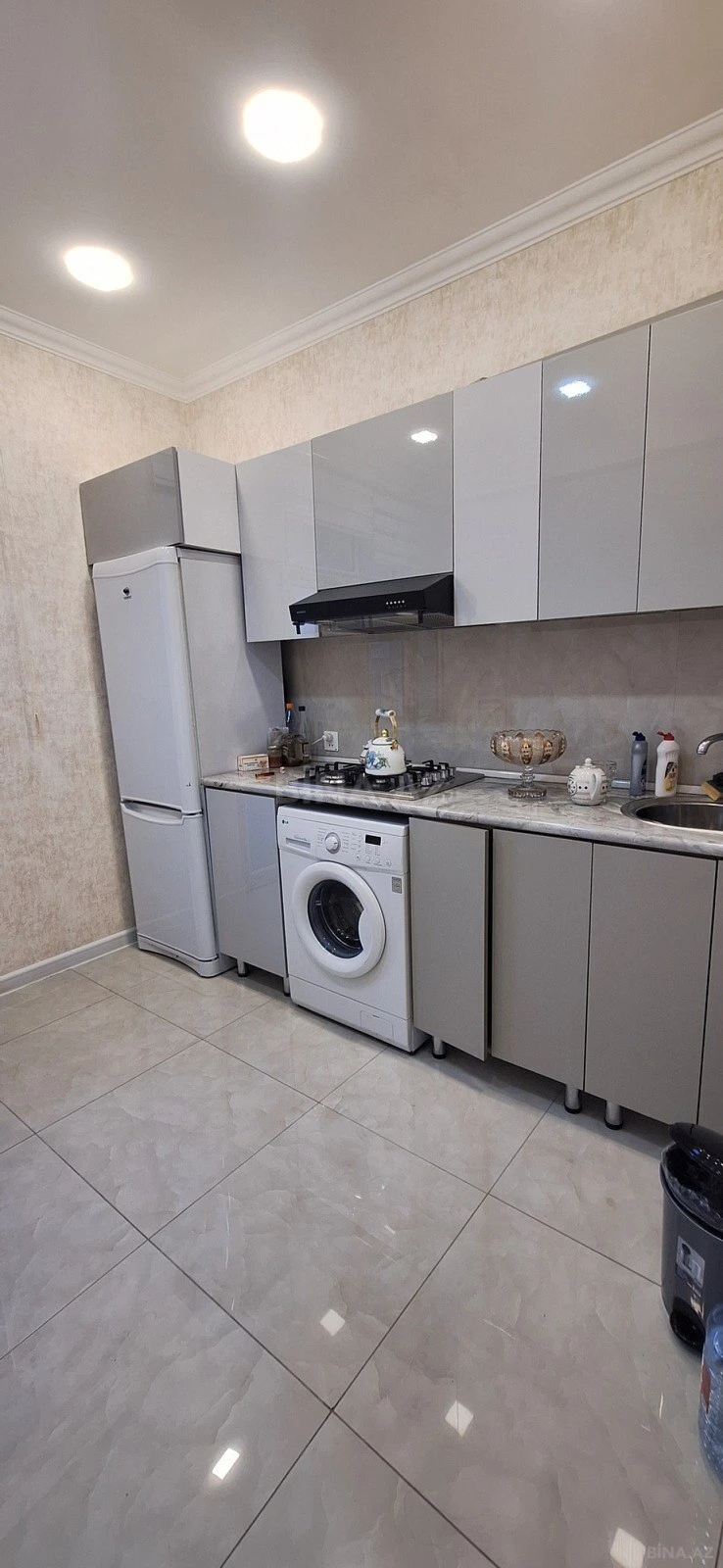 Kirayə verilir 2 otaqlı mənzil 65 m²