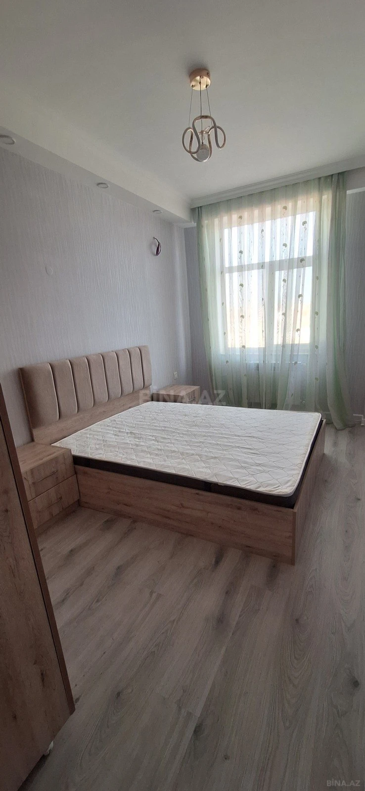 Kirayə verilir 2 otaqlı mənzil 65 m²
