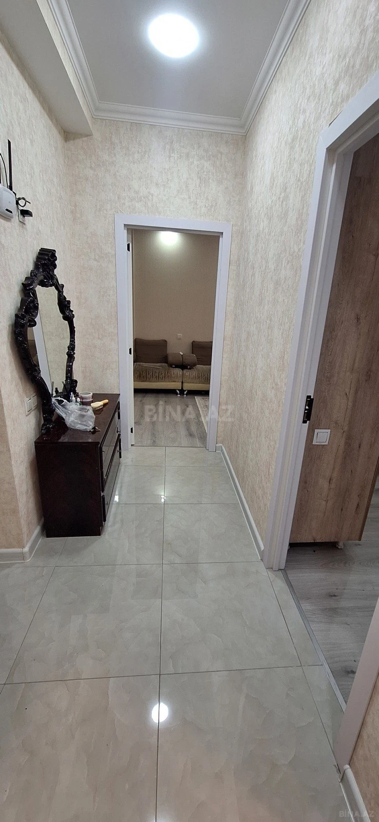 Kirayə verilir 2 otaqlı mənzil 65 m²