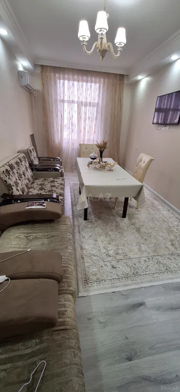 Kirayə verilir 2 otaqlı mənzil 65 m²