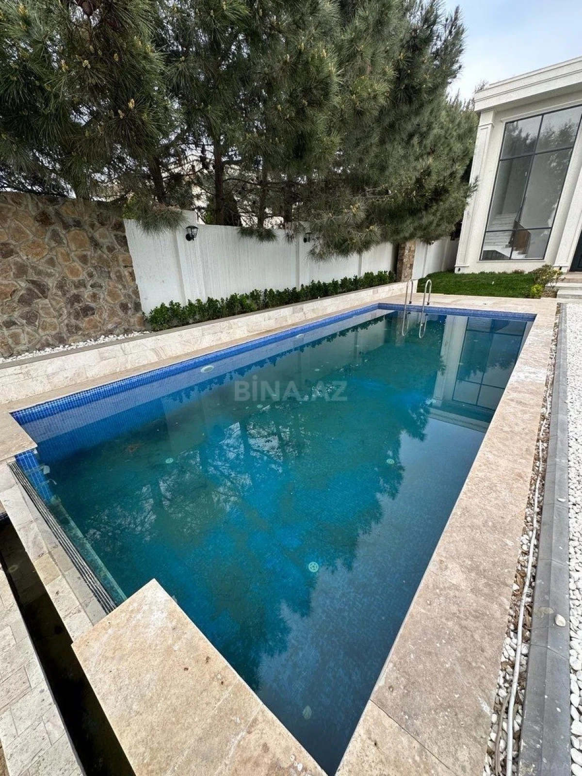 Kirayə verilir 4 otaqlı həyət evi 300 m²