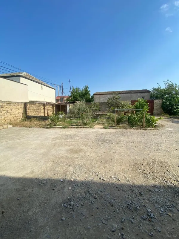 Satılır 8 otaqlı həyət evi 360 m²