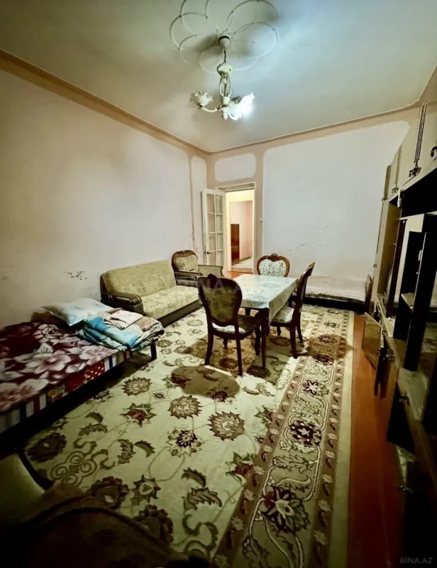 Kirayə verilir 2 otaqlı mənzil 60 m²