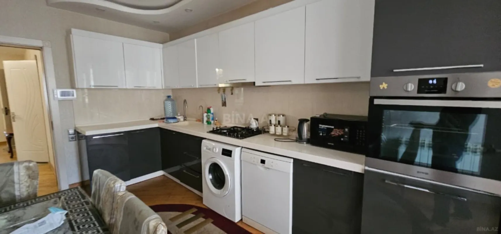 Kirayə verilir 3 otaqlı mənzil 136 m²