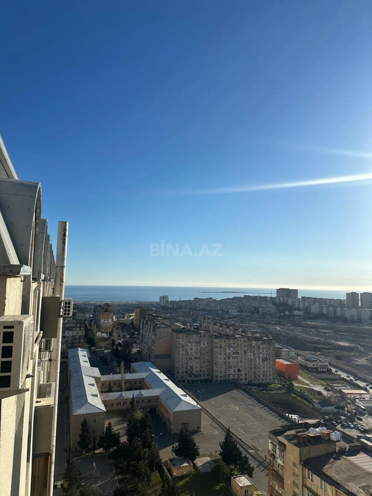 Satılır 3 otaqlı mənzil 105 m²