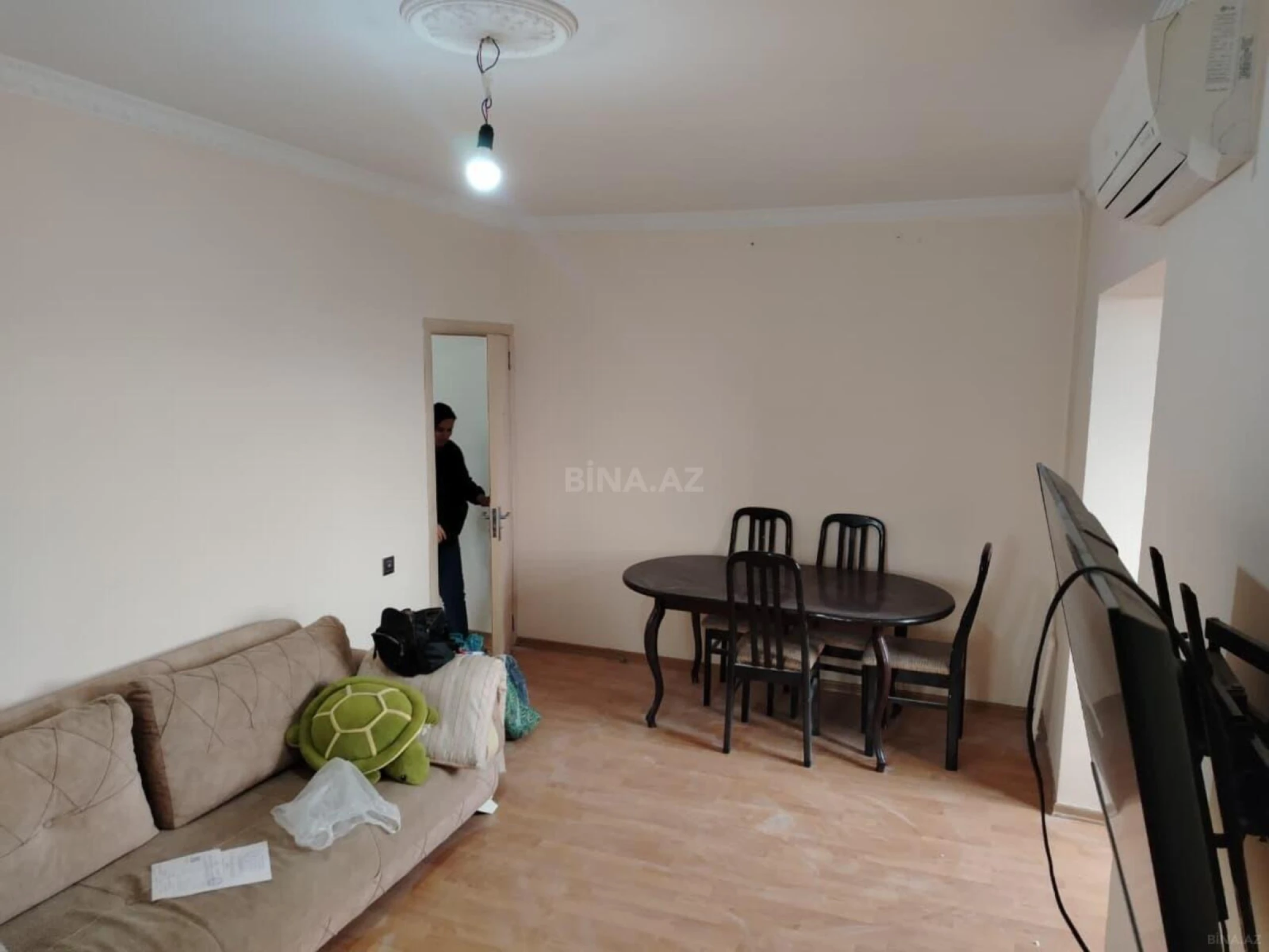 Kirayə verilir 2 otaqlı mənzil 60 m²