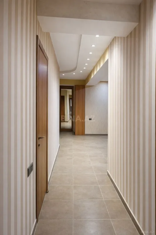 Kirayə verilir 3 otaqlı mənzil 140 m²