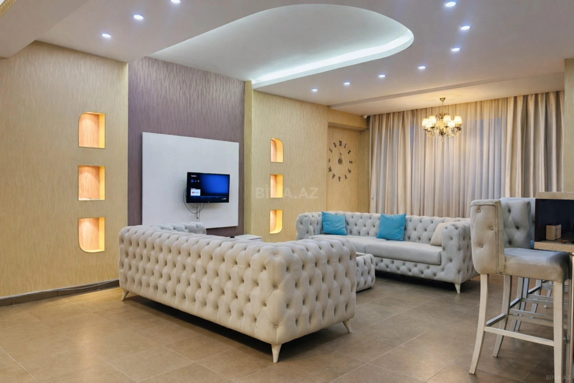 Kirayə verilir 3 otaqlı mənzil 140 m²