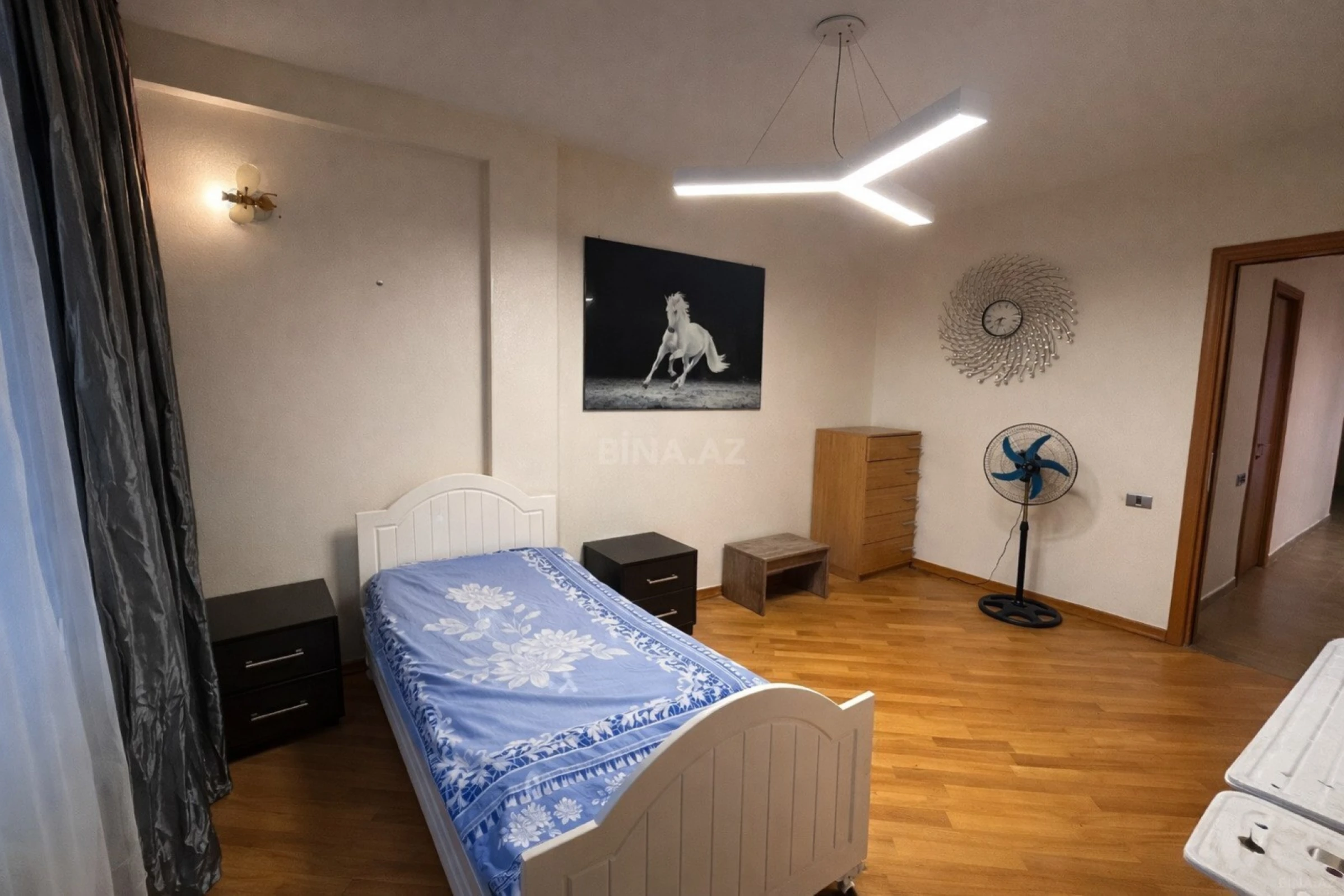 Kirayə verilir 3 otaqlı mənzil 140 m²