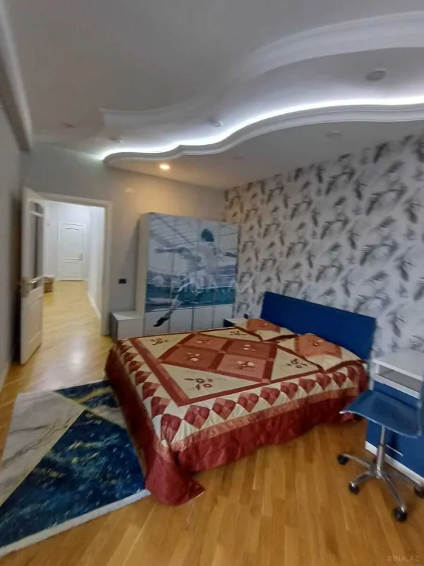 Kirayə verilir 3 otaqlı mənzil 140 m²