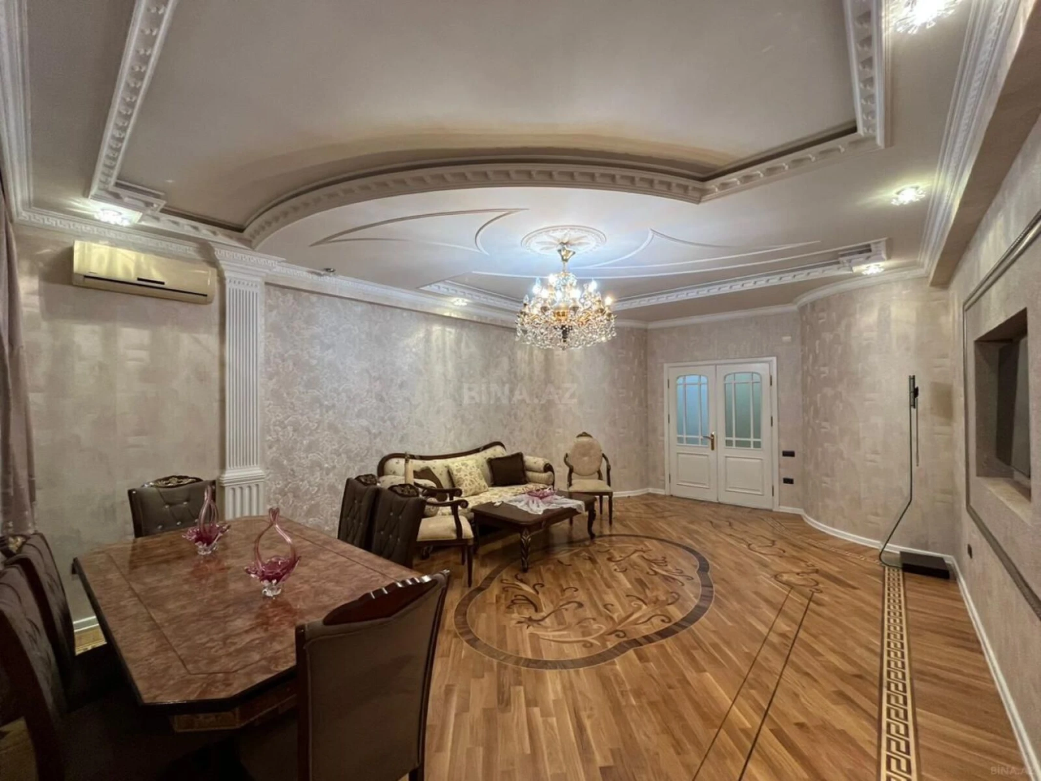 Kirayə verilir 3 otaqlı mənzil 140 m²