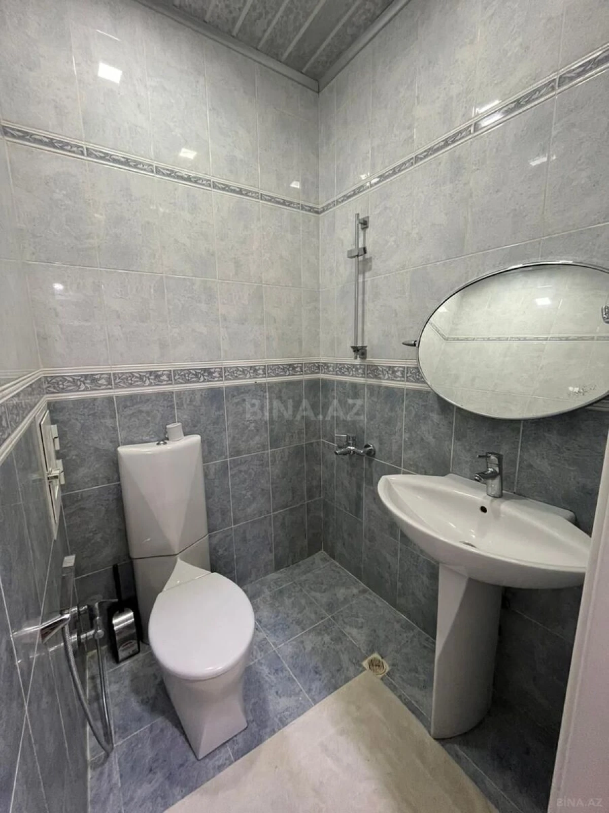 Kirayə verilir 3 otaqlı mənzil 140 m²