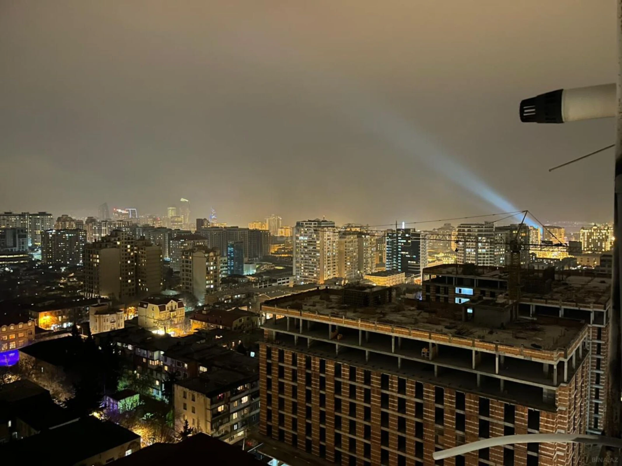 Kirayə verilir 3 otaqlı mənzil 140 m²