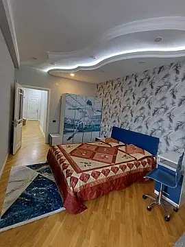 Kirayə verilir 3 otaqlı mənzil 140 m²
