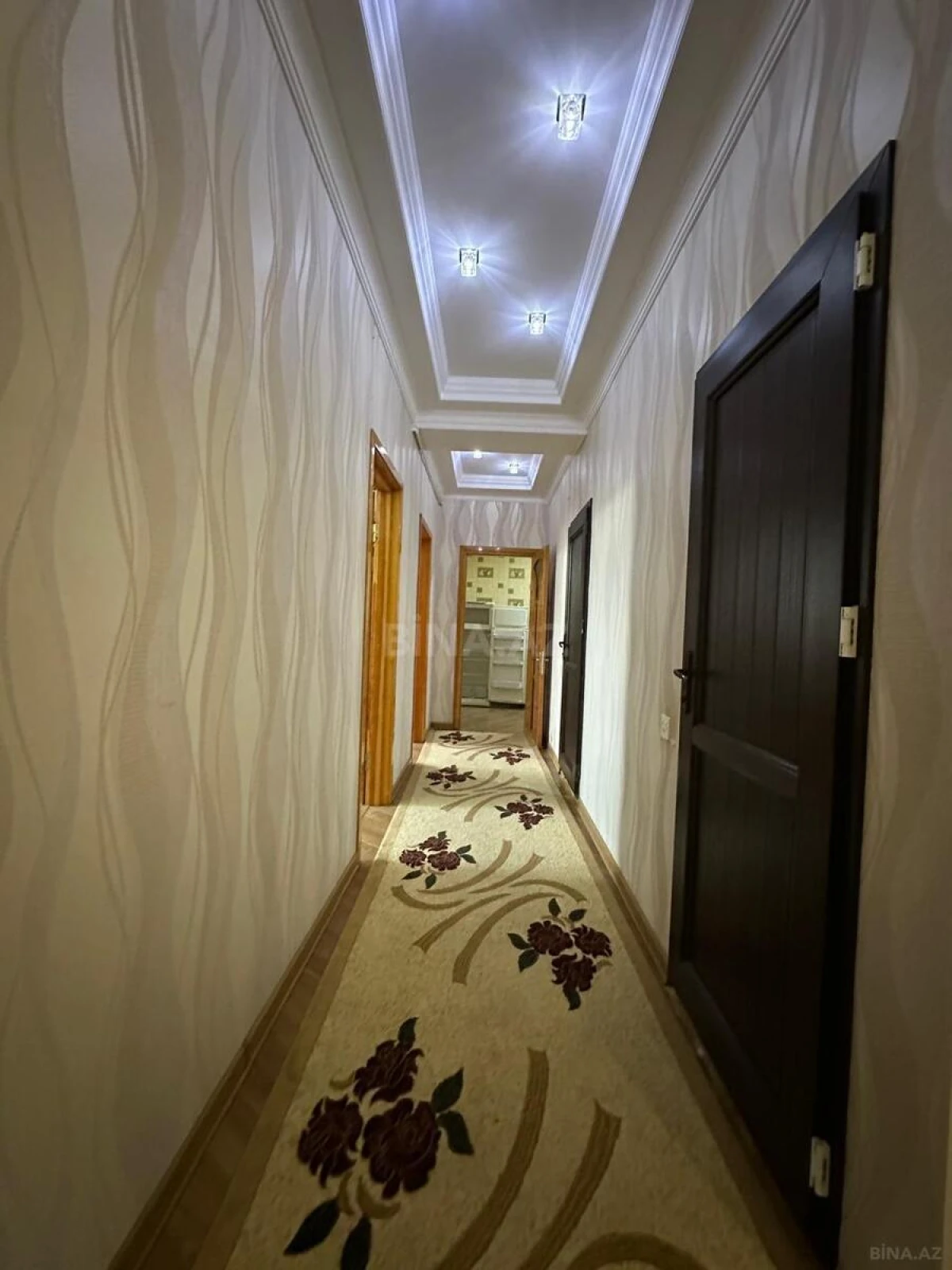 Satılır 3 otaqlı mənzil 120 m²