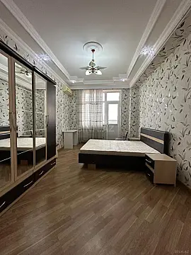 Satılır 3 otaqlı mənzil 120 m²