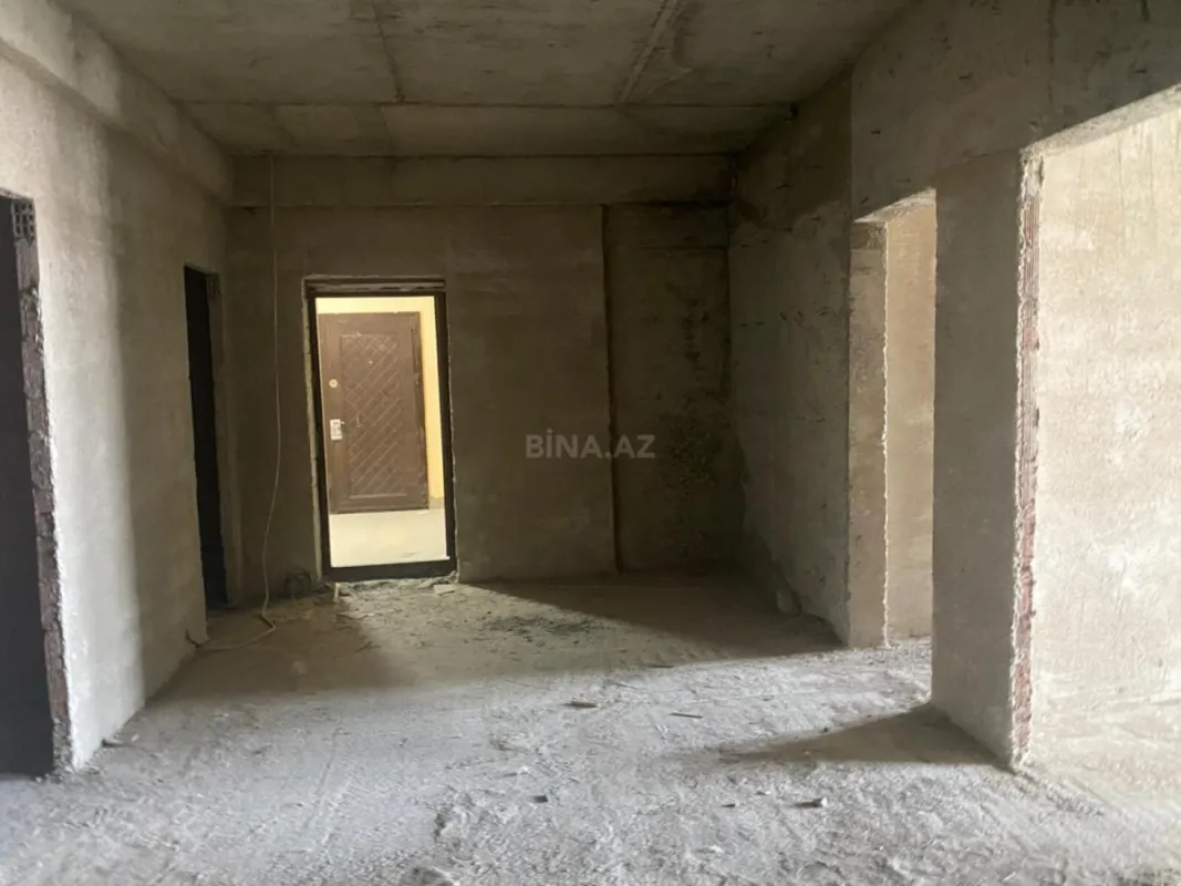 Satılır 3 otaqlı mənzil 151 m²