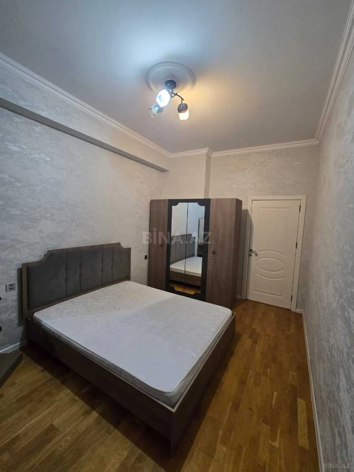 Satılır 3 otaqlı mənzil 70 m²