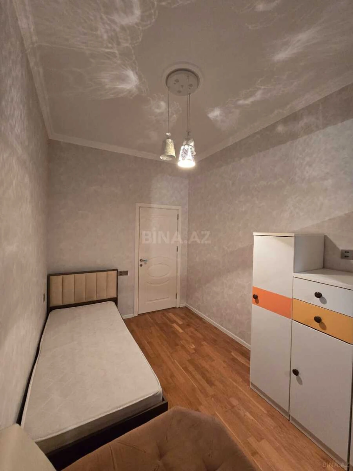 Satılır 3 otaqlı mənzil 70 m²