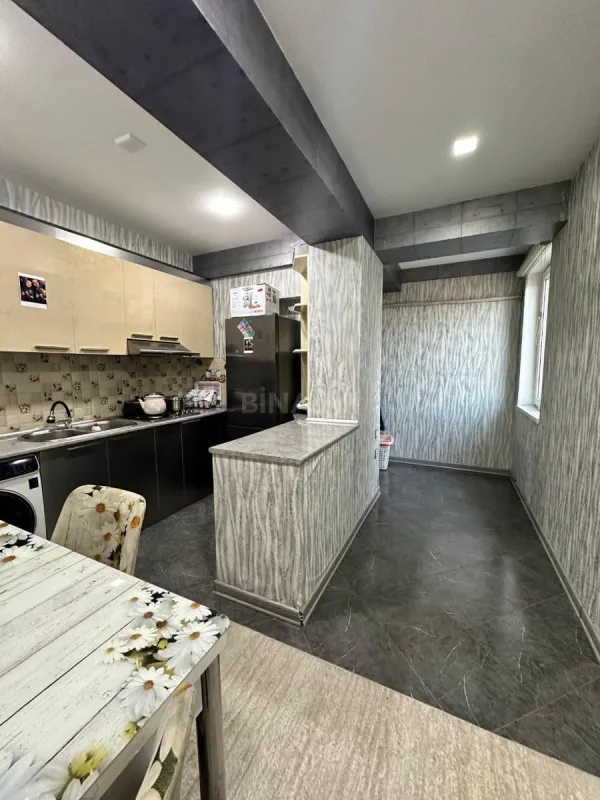 Satılır 2 otaqlı mənzil 115 m²