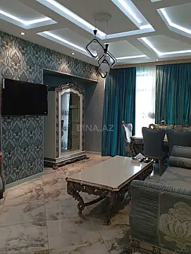 Kirayə verilir 3 otaqlı mənzil 148 m²