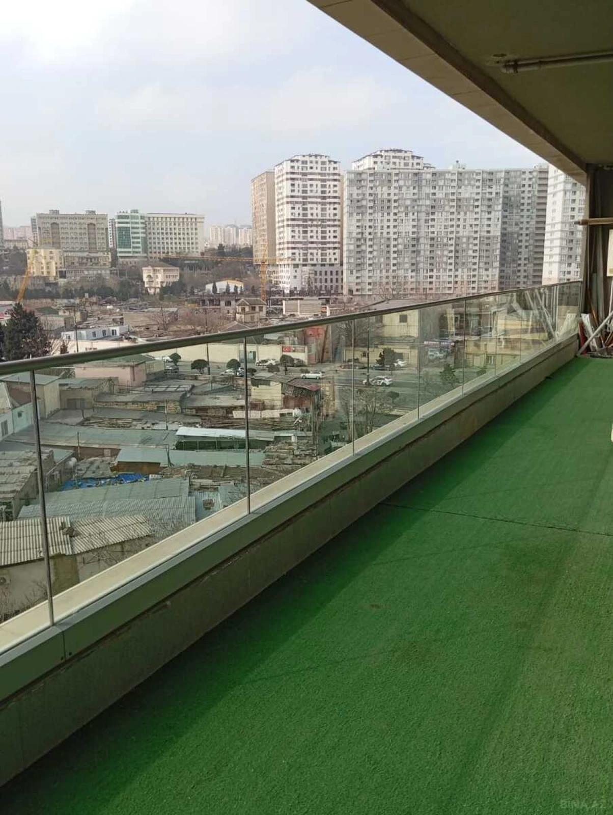 Kirayə verilir 3 otaqlı mənzil 148 m²
